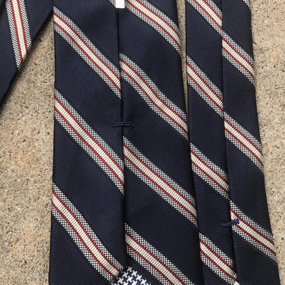 Jos A. Bank 1905 Silk Tie - Picture 3 of 3